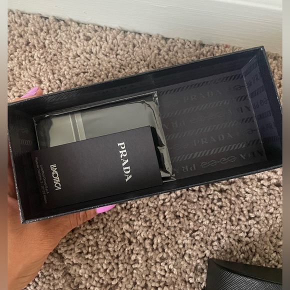 Prada SPR50T Round Frame Tortoiseshell Sunglasses - Picture 5 of 8